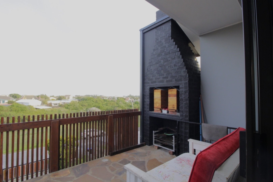3 Bedroom Property for Sale in Aston Bay Eastern Cape